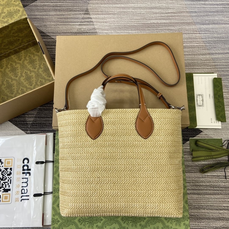 G*u*i shopping bags